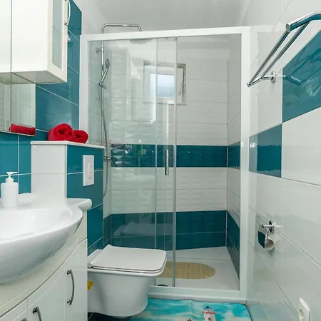 Marina On The Second Floor Apartmán