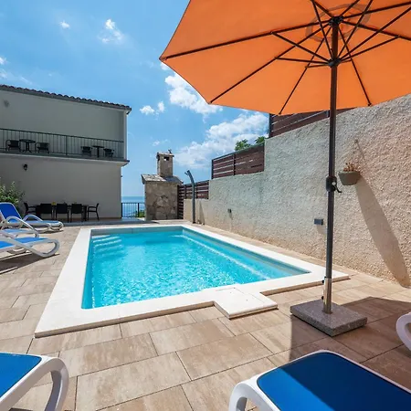 Marina On The Second Floor Apartmán