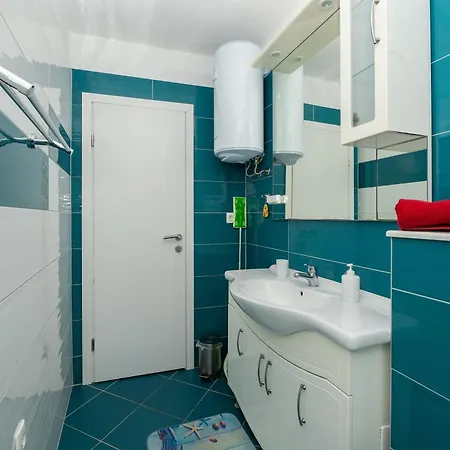 Marina On The Second Floor Apartmán